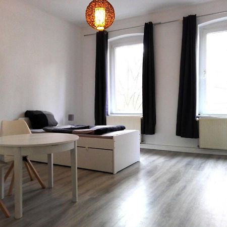 Monteurwohnung Bei Nina Zeitz Exterior foto
