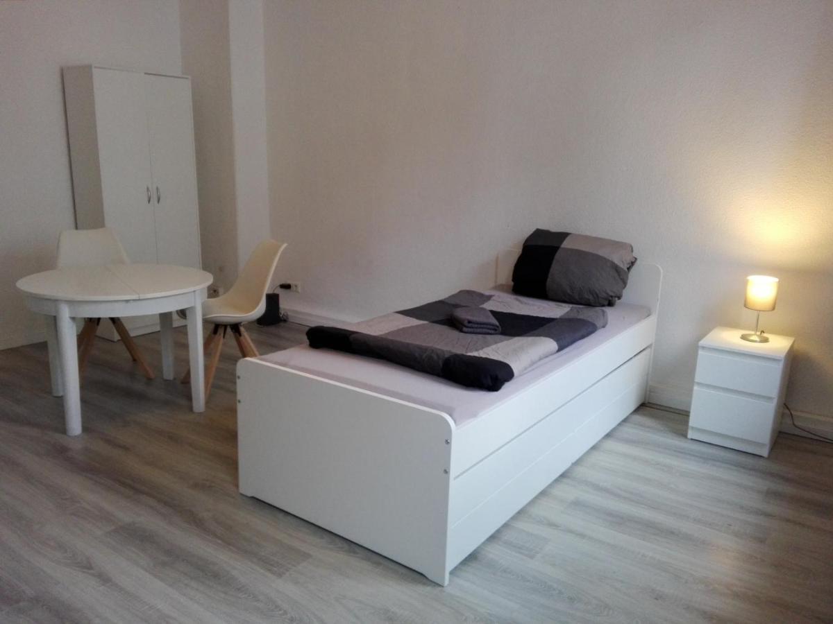 Monteurwohnung Bei Nina Zeitz Exterior foto